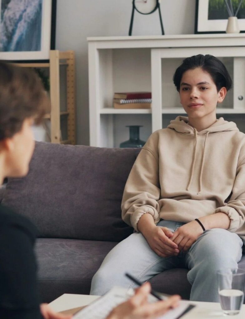 teen therapist near me